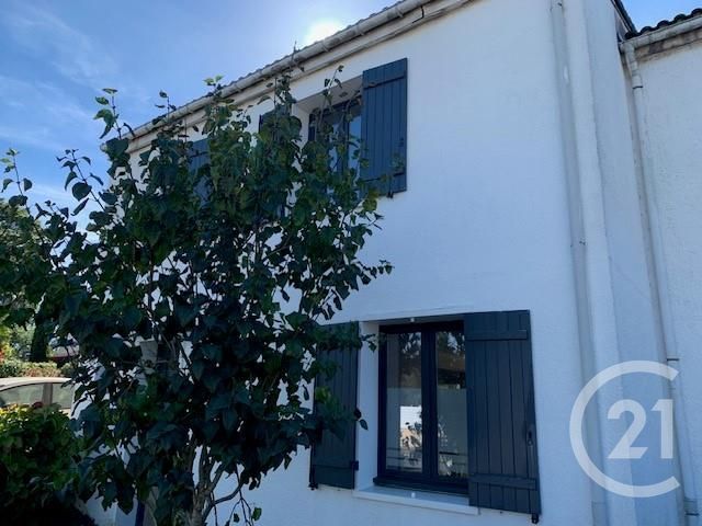 Maison &agrave; louer - 6 pi&egrave;ces - 106,20 m2 - La Roche Sur Yon - 85 - PAYS-DE-LOIRE