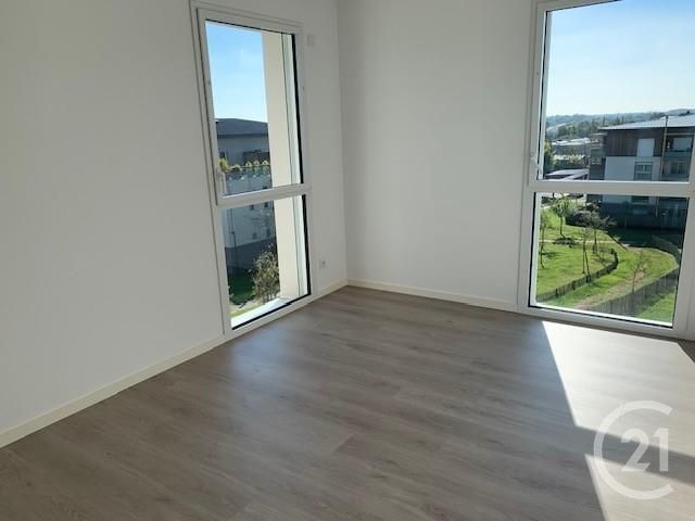 Appartement F3 &agrave; louer - 3 pi&egrave;ces - 71,28 m2 - La Roche Sur Yon - 85 - PAYS-DE-LOIRE