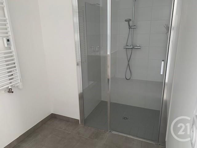 Appartement F3 &agrave; louer - 3 pi&egrave;ces - 71,28 m2 - La Roche Sur Yon - 85 - PAYS-DE-LOIRE