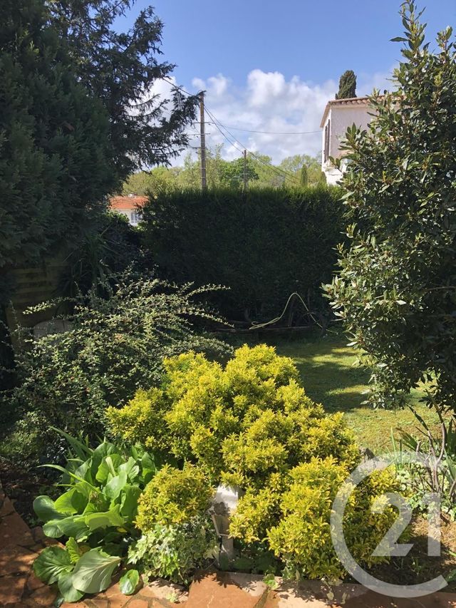 Maison &agrave; louer - 5 pi&egrave;ces - 135,13 m2 - La Roche Sur Yon - 85 - PAYS-DE-LOIRE