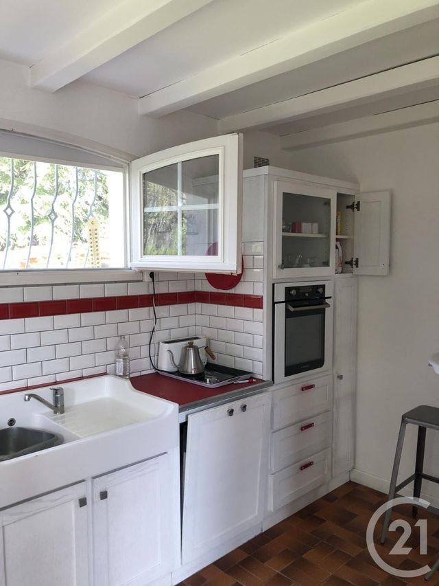 Maison &agrave; louer - 5 pi&egrave;ces - 135,13 m2 - La Roche Sur Yon - 85 - PAYS-DE-LOIRE