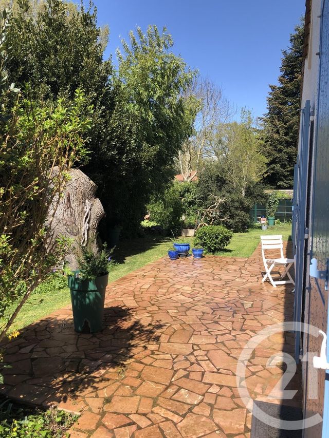 Maison &agrave; louer - 5 pi&egrave;ces - 135,13 m2 - La Roche Sur Yon - 85 - PAYS-DE-LOIRE