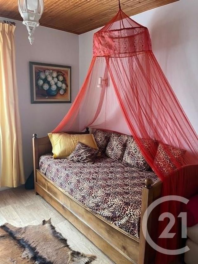 Maison &agrave; louer - 5 pi&egrave;ces - 135,13 m2 - La Roche Sur Yon - 85 - PAYS-DE-LOIRE