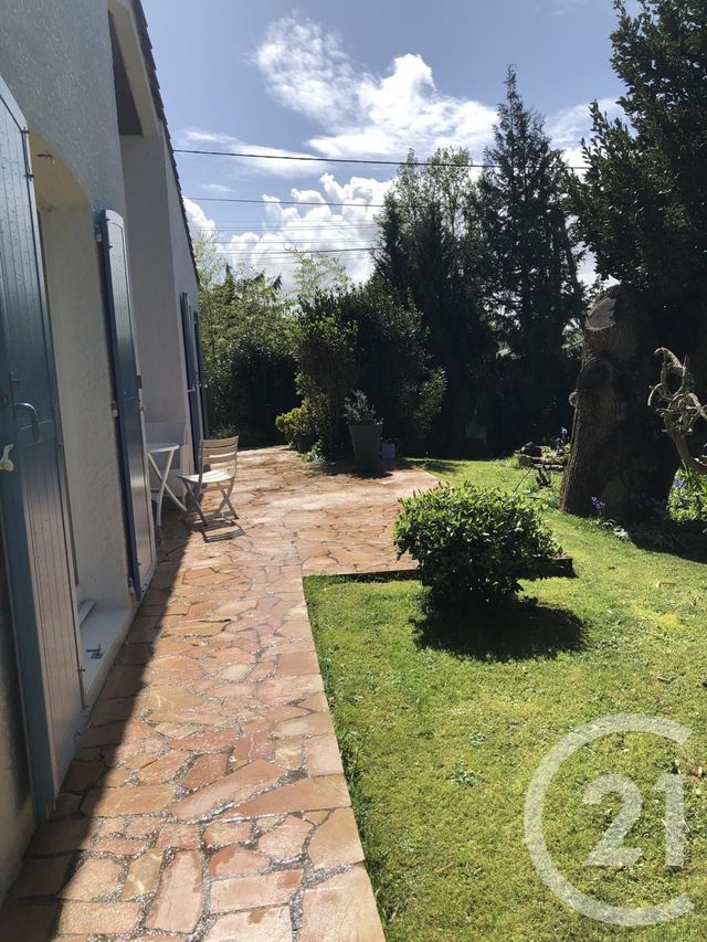 Maison &agrave; louer - 5 pi&egrave;ces - 135,13 m2 - La Roche Sur Yon - 85 - PAYS-DE-LOIRE