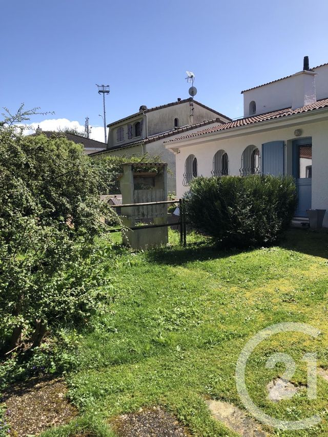 Maison &agrave; louer - 5 pi&egrave;ces - 135,13 m2 - La Roche Sur Yon - 85 - PAYS-DE-LOIRE