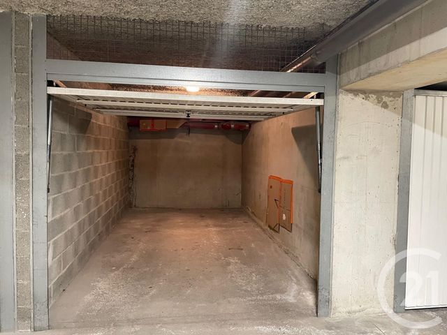 Appartement F3 &agrave; louer - 3 pi&egrave;ces - 65 m2 - La Roche Sur Yon - 85 - PAYS-DE-LOIRE