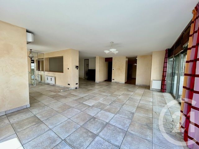 Appartement F6 &agrave; vendre - 6 pi&egrave;ces - 193 m2 - La Roche Sur Yon - 85 - PAYS-DE-LOIRE