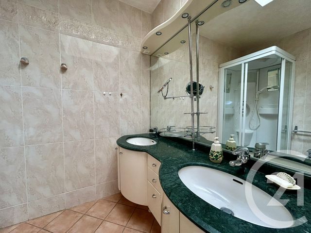 Appartement F6 &agrave; vendre - 6 pi&egrave;ces - 193 m2 - La Roche Sur Yon - 85 - PAYS-DE-LOIRE