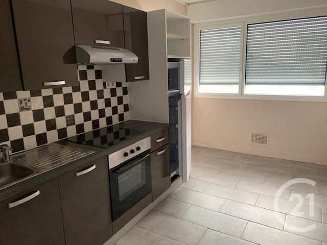 Appartement &agrave; louer - 3 pi&egrave;ces - 67 m2 - La Roche Sur Yon - 85 - PAYS-DE-LOIRE