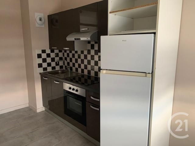 Appartement &agrave; louer - 3 pi&egrave;ces - 67 m2 - La Roche Sur Yon - 85 - PAYS-DE-LOIRE