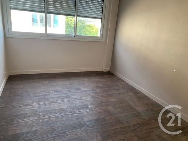 Appartement &agrave; louer - 3 pi&egrave;ces - 67 m2 - La Roche Sur Yon - 85 - PAYS-DE-LOIRE