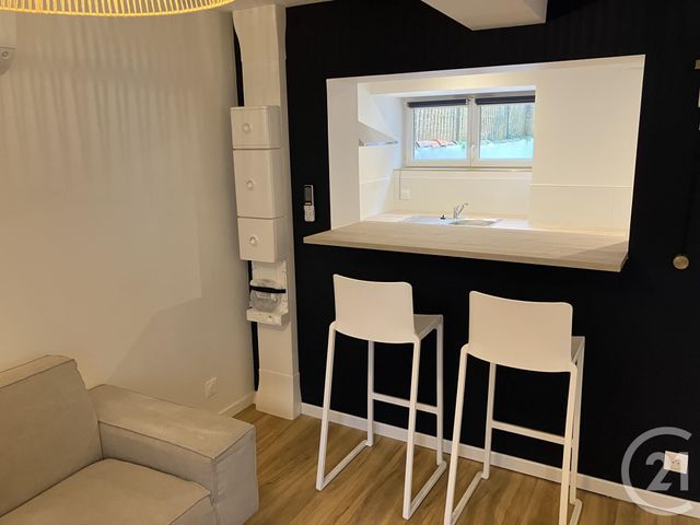 Appartement F1 &agrave; louer - 1 pi&egrave;ce - 27 m2 - La Roche Sur Yon - 85 - PAYS-DE-LOIRE