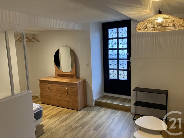 Appartement F1 &agrave; louer - 1 pi&egrave;ce - 27 m2 - La Roche Sur Yon - 85 - PAYS-DE-LOIRE
