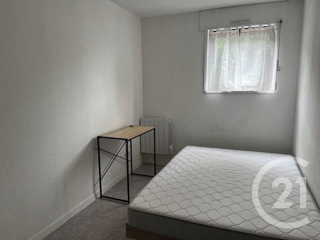 Appartement &agrave; louer - 2 pi&egrave;ces - 28 m2 - La Roche Sur Yon - 85 - PAYS-DE-LOIRE