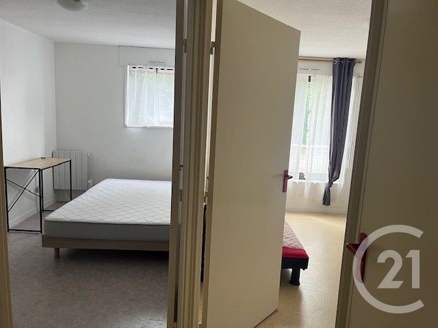 Appartement &agrave; louer - 2 pi&egrave;ces - 28 m2 - La Roche Sur Yon - 85 - PAYS-DE-LOIRE