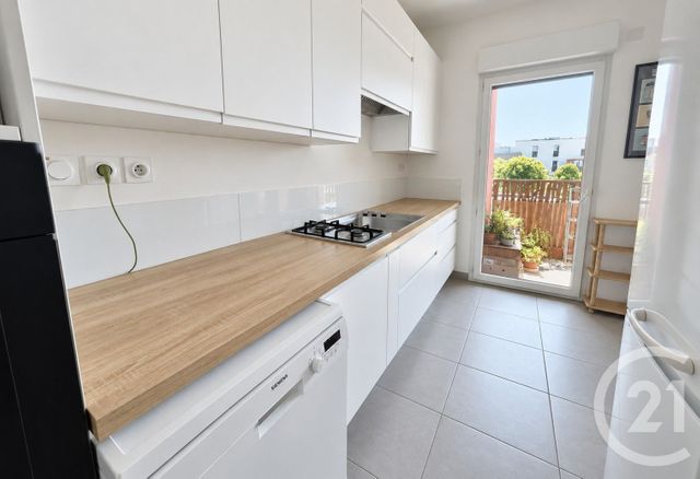Appartement F4 &agrave; vendre - 4 pi&egrave;ces - 86,38 m2 - La Roche Sur Yon - 85 - PAYS-DE-LOIRE