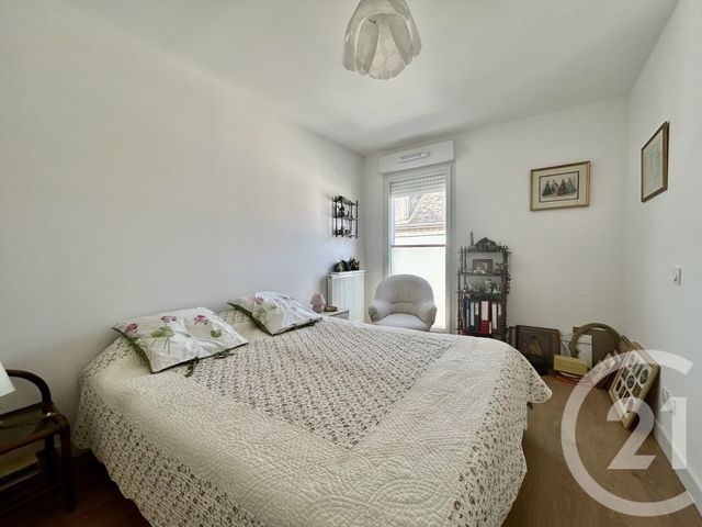 Appartement F4 &agrave; vendre - 4 pi&egrave;ces - 86,38 m2 - La Roche Sur Yon - 85 - PAYS-DE-LOIRE