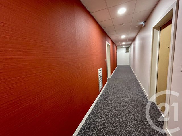 Appartement F4 &agrave; vendre - 4 pi&egrave;ces - 86,38 m2 - La Roche Sur Yon - 85 - PAYS-DE-LOIRE