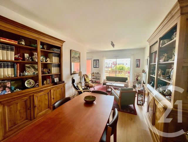 Appartement F4 &agrave; vendre - 4 pi&egrave;ces - 86,38 m2 - La Roche Sur Yon - 85 - PAYS-DE-LOIRE