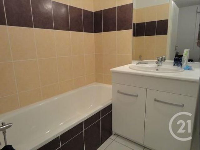 Appartement F2 &agrave; louer - 2 pi&egrave;ces - 36,14 m2 - La Roche Sur Yon - 85 - PAYS-DE-LOIRE