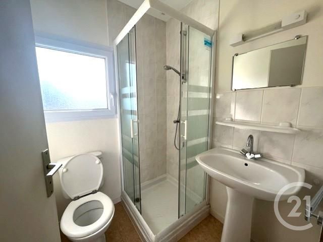 Appartement &agrave; louer - 2 pi&egrave;ces - 36 m2 - La Roche Sur Yon - 85 - PAYS-DE-LOIRE