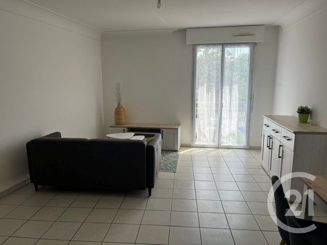 Appartement F1 &agrave; louer - 2 pi&egrave;ces - 47 m2 - La Roche Sur Yon - 85 - PAYS-DE-LOIRE