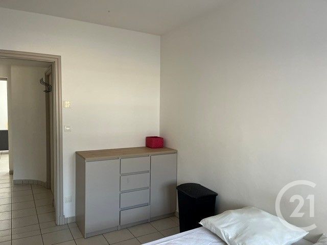 Appartement F1 &agrave; louer - 2 pi&egrave;ces - 47 m2 - La Roche Sur Yon - 85 - PAYS-DE-LOIRE