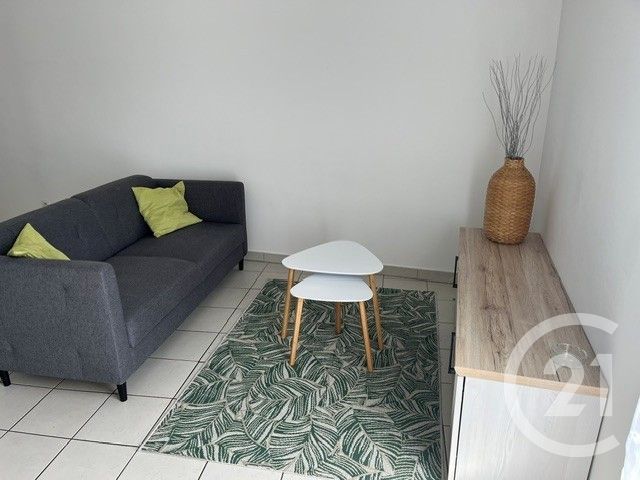 Appartement F1 &agrave; louer - 2 pi&egrave;ces - 47 m2 - La Roche Sur Yon - 85 - PAYS-DE-LOIRE