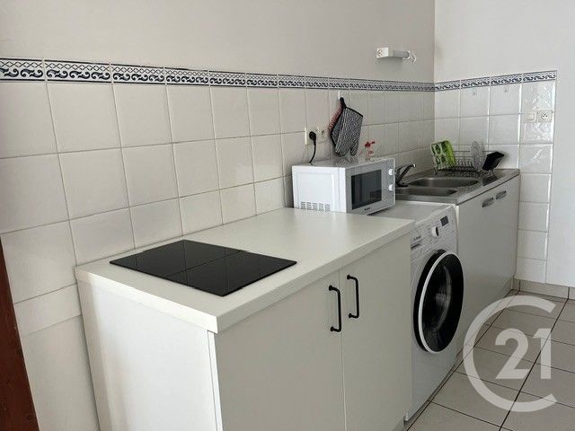 Appartement F1 &agrave; louer - 2 pi&egrave;ces - 47 m2 - La Roche Sur Yon - 85 - PAYS-DE-LOIRE