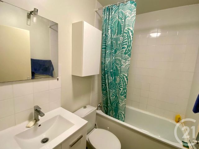 Appartement T1 &agrave; louer - 1 pi&egrave;ce - 33,82 m2 - La Roche Sur Yon - 85 - PAYS-DE-LOIRE