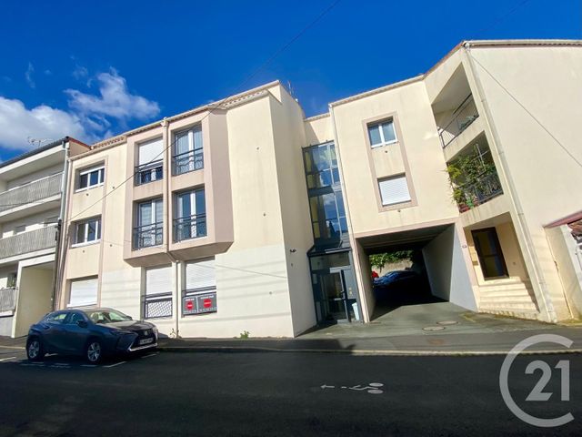 Appartement T1 &agrave; louer - 1 pi&egrave;ce - 33,82 m2 - La Roche Sur Yon - 85 - PAYS-DE-LOIRE
