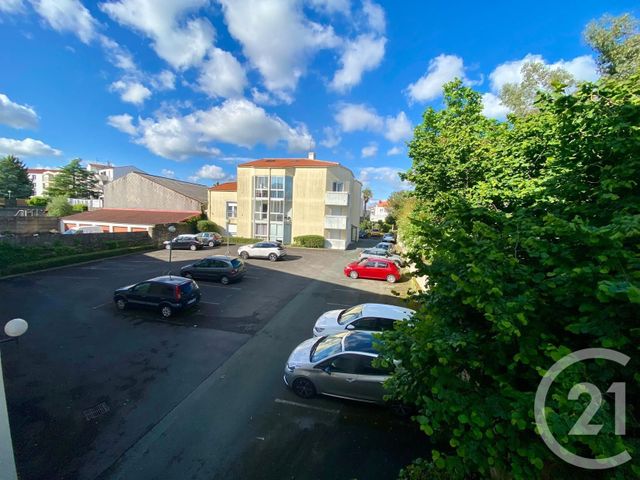 Appartement T1 &agrave; louer - 1 pi&egrave;ce - 33,82 m2 - La Roche Sur Yon - 85 - PAYS-DE-LOIRE