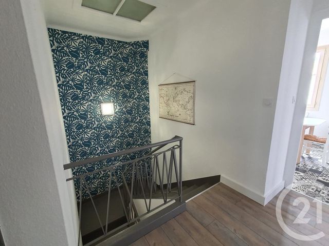 Maison &agrave; louer - 8 pi&egrave;ces - 133,14 m2 - La Roche Sur Yon - 85 - PAYS-DE-LOIRE