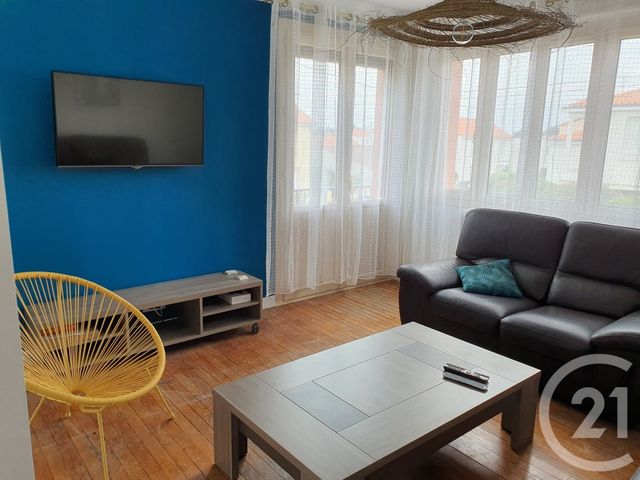 Maison &agrave; louer - 8 pi&egrave;ces - 133,14 m2 - La Roche Sur Yon - 85 - PAYS-DE-LOIRE
