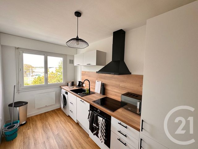 Appartement F4 &agrave; vendre - 4 pi&egrave;ces - 88,77 m2 - La Roche Sur Yon - 85 - PAYS-DE-LOIRE