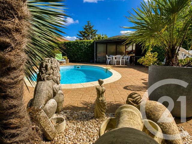 Maison &agrave; vendre - 6 pi&egrave;ces - 158,21 m2 - La Roche Sur Yon - 85 - PAYS-DE-LOIRE