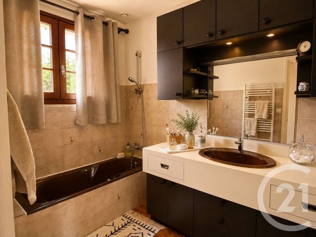 Maison &agrave; vendre - 6 pi&egrave;ces - 158,21 m2 - La Roche Sur Yon - 85 - PAYS-DE-LOIRE