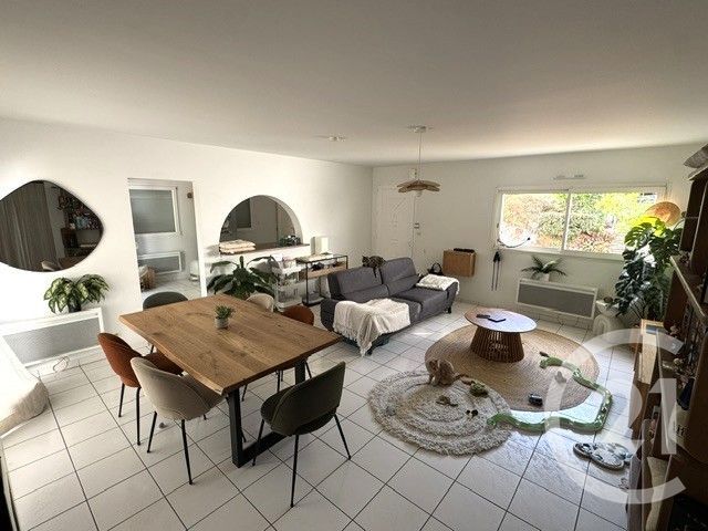 Maison &agrave; louer - 4 pi&egrave;ces - 90 m2 - La Roche Sur Yon - 85 - PAYS-DE-LOIRE