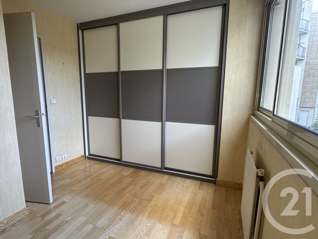Appartement F3 bis &agrave; vendre - 4 pi&egrave;ces - 98,20 m2 - La Roche Sur Yon - 85 - PAYS-DE-LOIRE