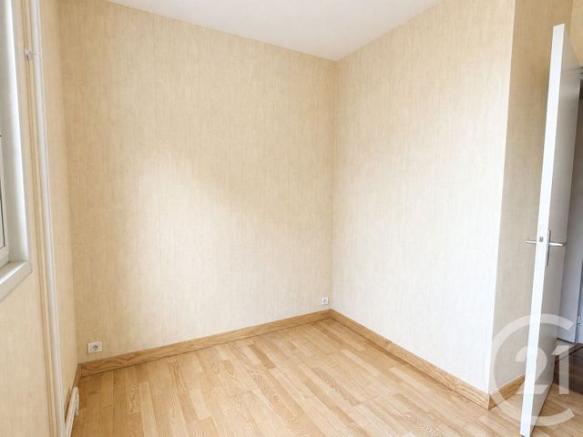 Appartement F3 bis &agrave; vendre - 4 pi&egrave;ces - 98,20 m2 - La Roche Sur Yon - 85 - PAYS-DE-LOIRE