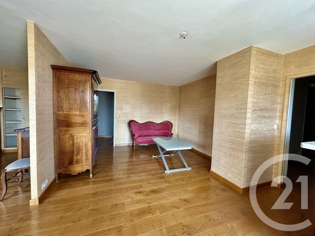 Appartement F3 bis &agrave; vendre - 4 pi&egrave;ces - 98,20 m2 - La Roche Sur Yon - 85 - PAYS-DE-LOIRE