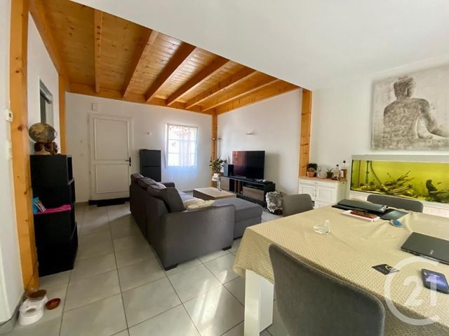 Maison &agrave; louer - 5 pi&egrave;ces - 91,32 m2 - La Roche Sur Yon - 85 - PAYS-DE-LOIRE