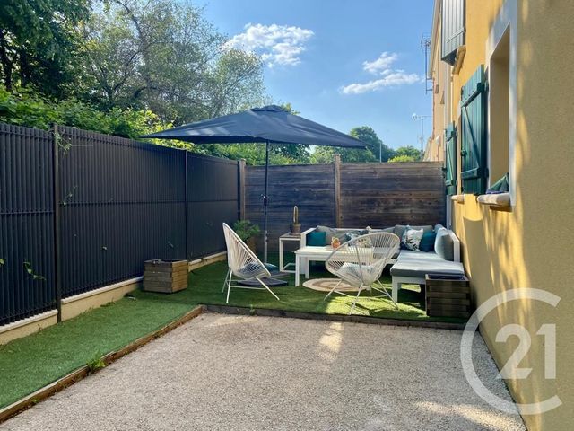 Maison &agrave; louer - 5 pi&egrave;ces - 91,32 m2 - La Roche Sur Yon - 85 - PAYS-DE-LOIRE