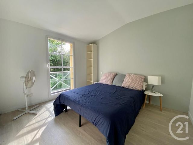 Maison &agrave; louer - 5 pi&egrave;ces - 91,32 m2 - La Roche Sur Yon - 85 - PAYS-DE-LOIRE