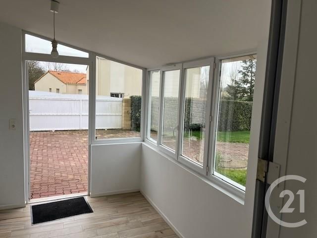 Maison &agrave; louer - 4 pi&egrave;ces - 77,82 m2 - La Roche Sur Yon - 85 - PAYS-DE-LOIRE