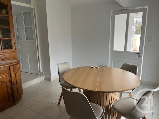 Maison &agrave; louer - 4 pi&egrave;ces - 77,82 m2 - La Roche Sur Yon - 85 - PAYS-DE-LOIRE