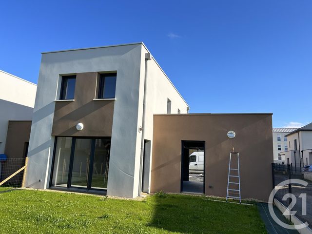 Maison &agrave; louer - 4 pi&egrave;ces - 85,12 m2 - Ifs - 14 - BASSE-NORMANDIE