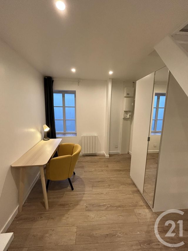 Appartement Duplex &agrave; louer - 2 pi&egrave;ces - 23 m2 - Falaise - 14 - BASSE-NORMANDIE