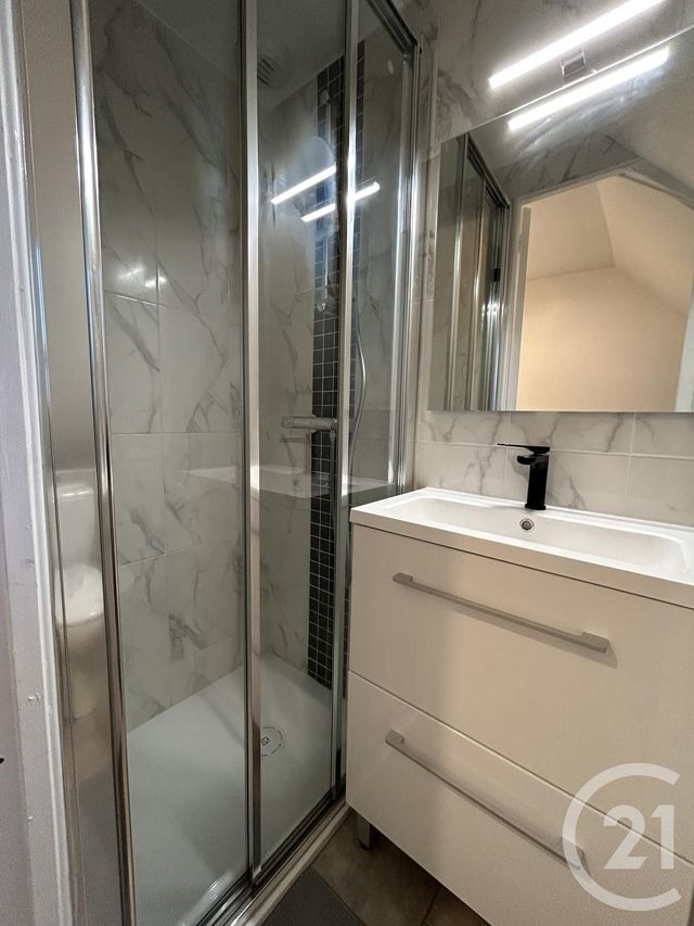 Appartement Duplex &agrave; louer - 2 pi&egrave;ces - 23 m2 - Falaise - 14 - BASSE-NORMANDIE