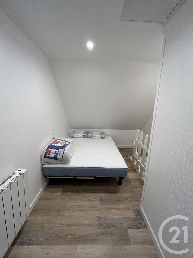 Appartement Duplex &agrave; louer - 2 pi&egrave;ces - 23 m2 - Falaise - 14 - BASSE-NORMANDIE